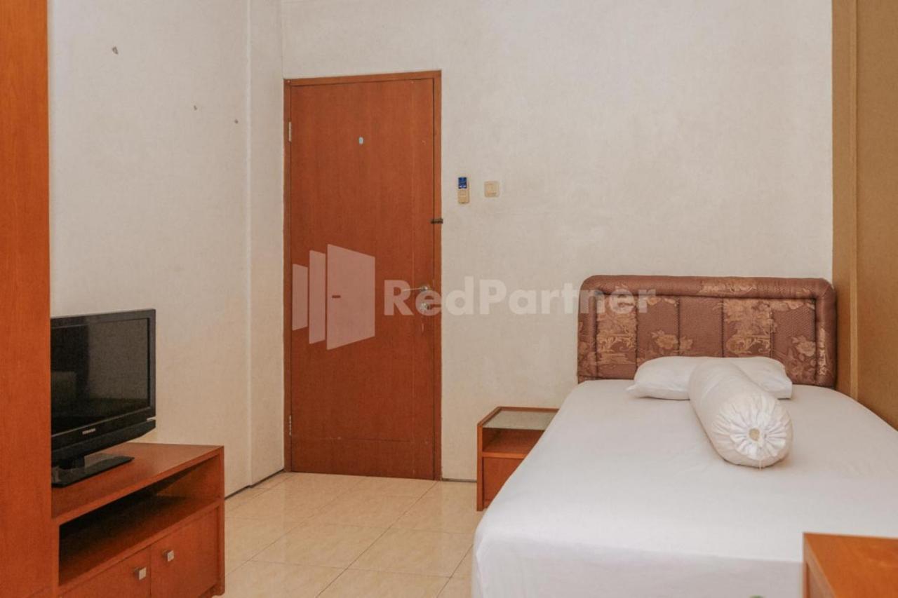 Hotel De Lugano Scbd Syariah Mitra Reddoorz Yakarta Exterior foto